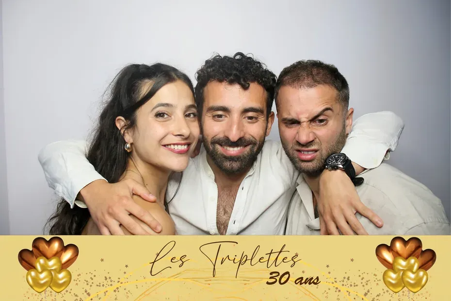 Masque d'impression photobooth, anniversaire : trente ans, lettrage doré sur fond clair