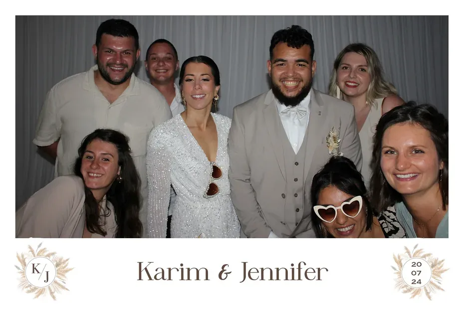 Masque d'impression photobooth, mariage : monogramme des mariés et date en filigrane